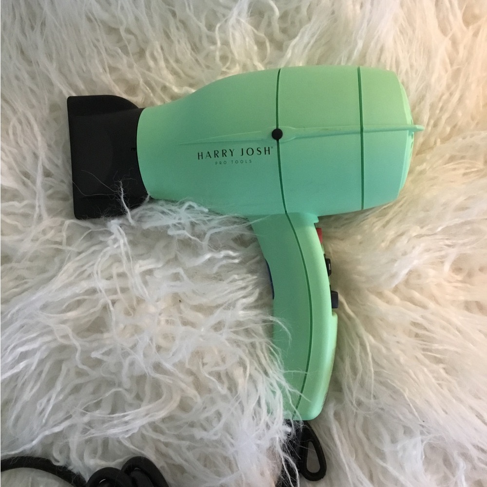 Harry Josh blow dryer